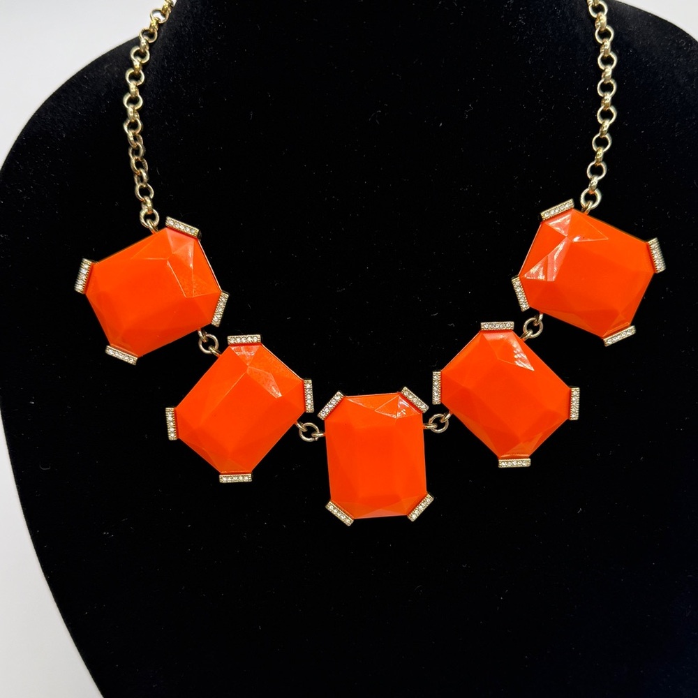 🚨3 for $15🚨 Banana Republic - Statement Necklace with Rhinestones